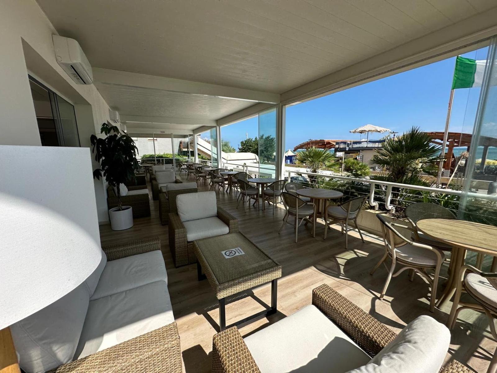 Hotel Costa Verde Pineto Exterior photo